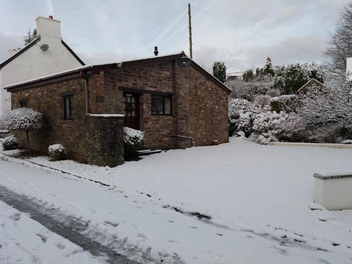 Auld Ffynnon Villa Brecon Bagian luar foto